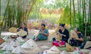 Làng làm nón ngựa 300 năm ở Bình Định
